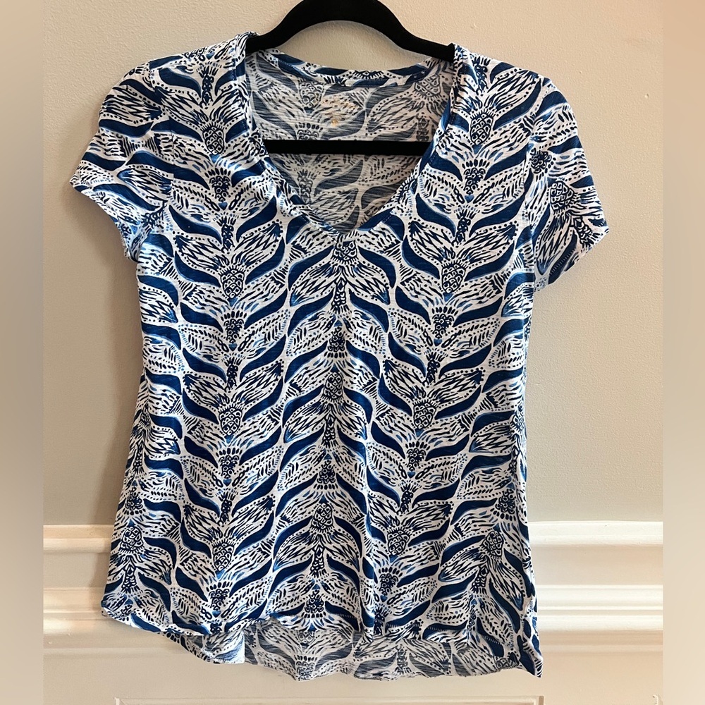 Lilly Pulitzer Blue & White Print Top | XS | 100% Cotton